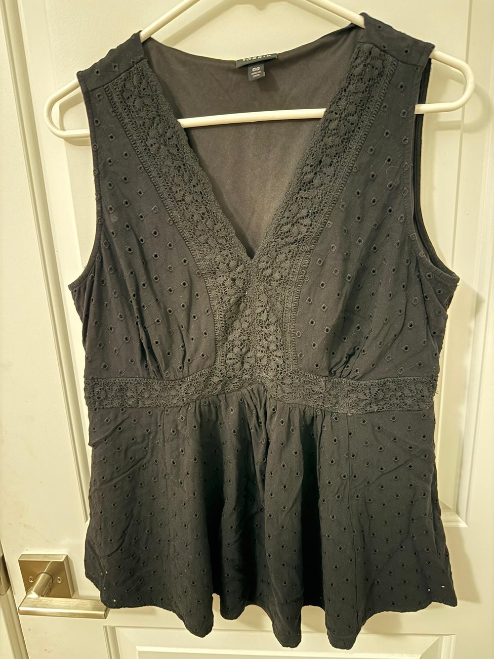 torrid Black Lace-Trim Sleeveless V-Neck Peplum Top